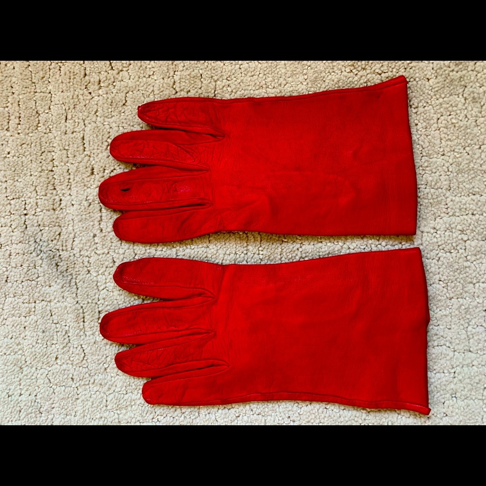 Vintage bright red kid gloves sz 7.5